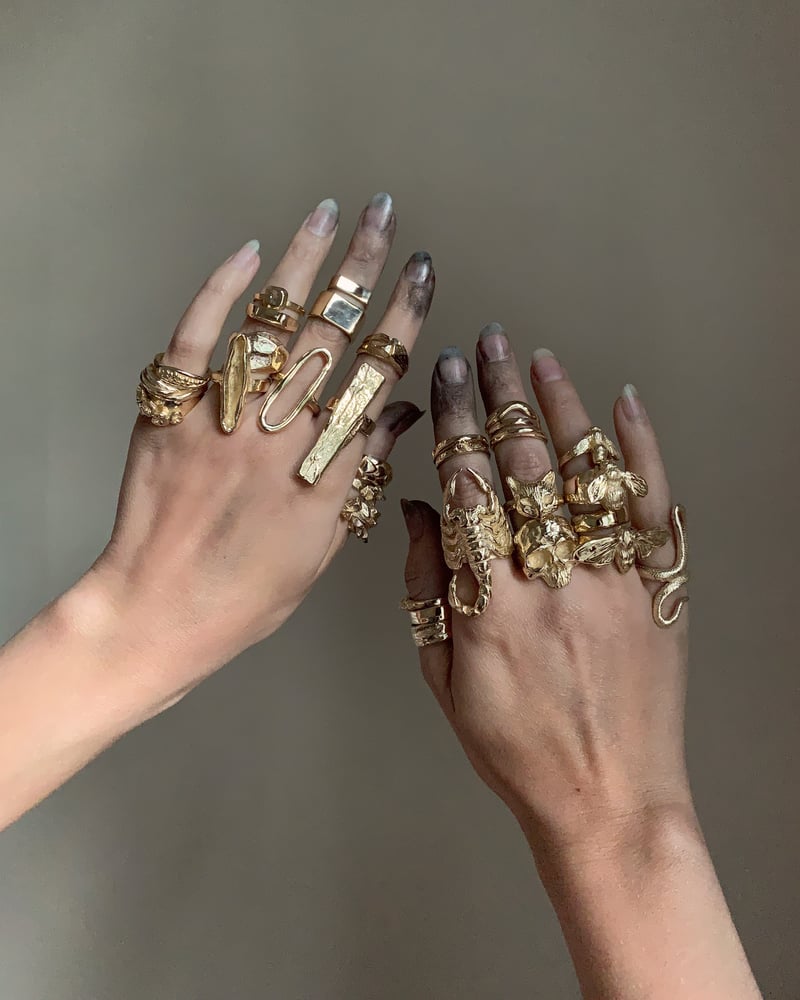 Hand full of deals rings