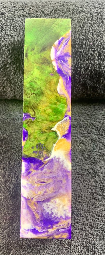 Image of Green Stabilized Maple Burl Hybrid Call/Handle Blank