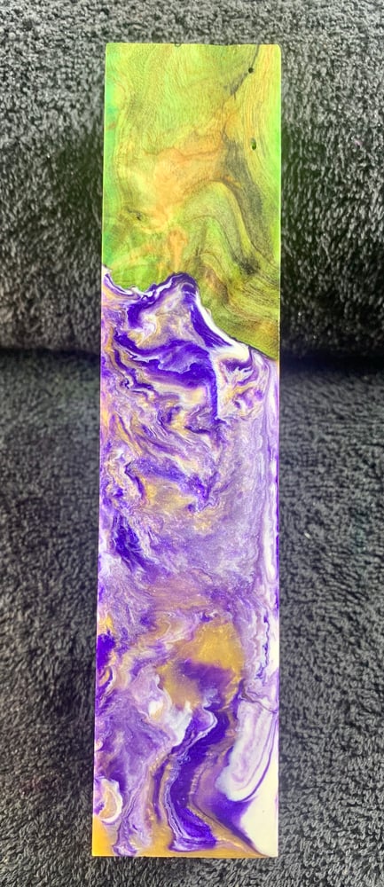 Image of Green Stabilized Maple Burl Hybrid Call/Handle Blank
