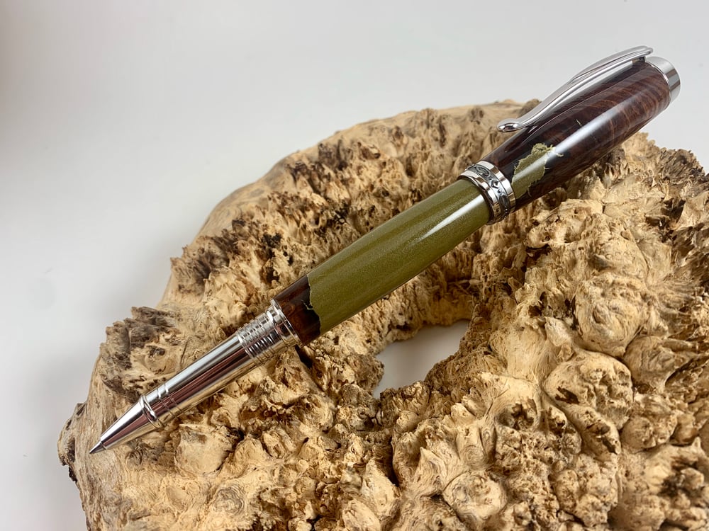 Image of Jr Statesman Rollerball Pen in Hondurans Rosewood Burl Cast With Real Brass