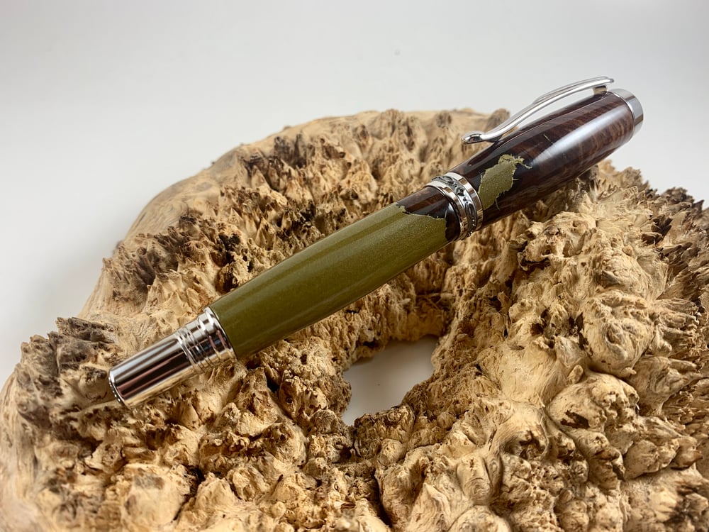 Image of Jr Statesman Rollerball Pen in Hondurans Rosewood Burl Cast With Real Brass