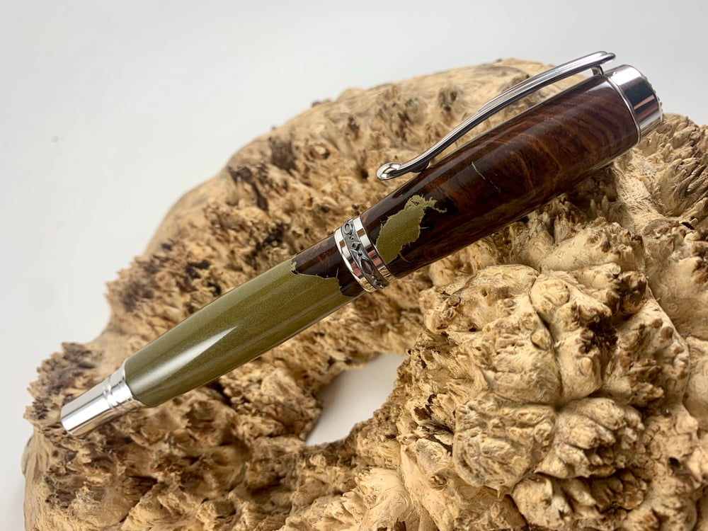 Image of Jr Statesman Rollerball Pen in Hondurans Rosewood Burl Cast With Real Brass