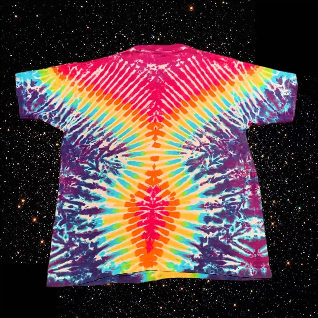 XXL Original Vintage 90’s Short Sleeve Tie Dye!!