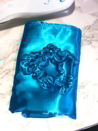 Image 2 of Satin Pillowcases