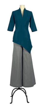 Image 1 of Elmira Cromwell top in teal