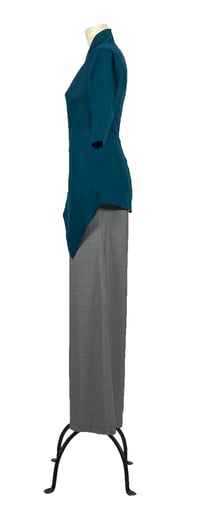 Image 3 of Elmira Cromwell top in teal