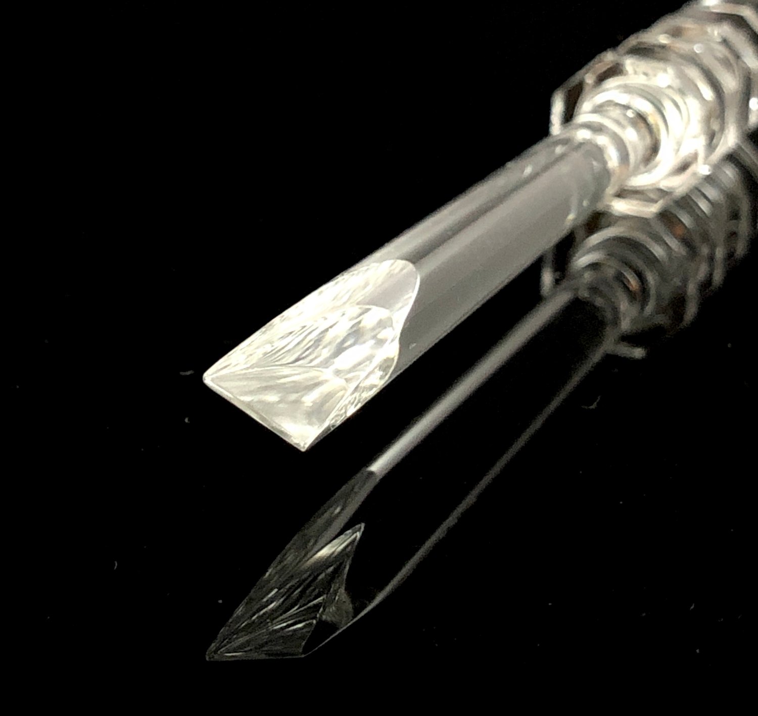 Image of Faceted Chisel Tipped Scoop - 8 cuts