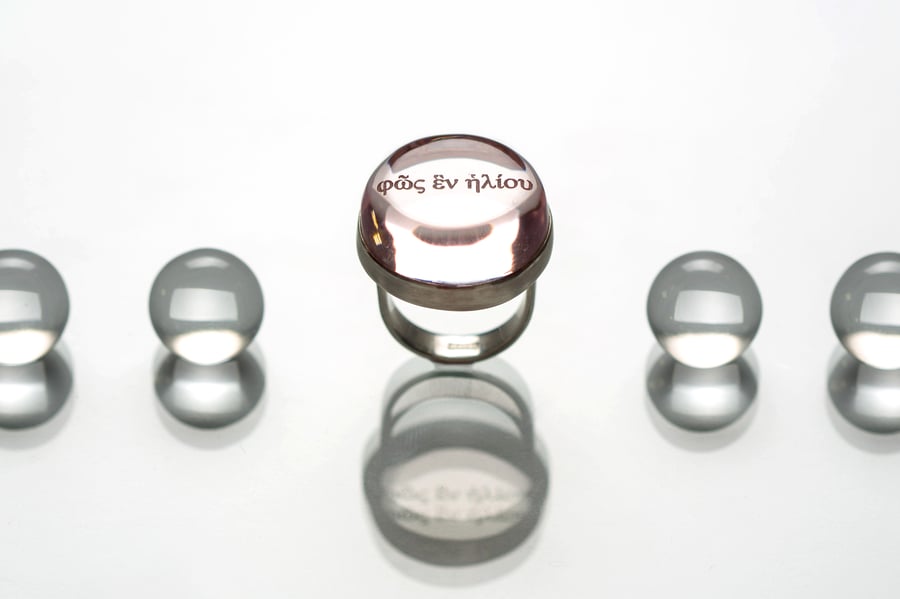 Image of "The light of one day" silver ring with rose plexiglass · φῶς ἓν ἡλίου ·