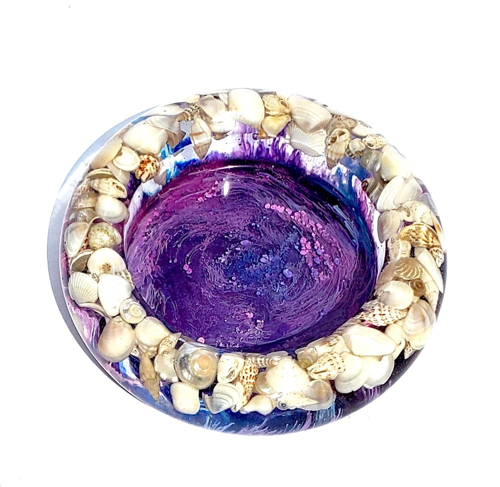 Image of Seashell & Purple Swirl Dish