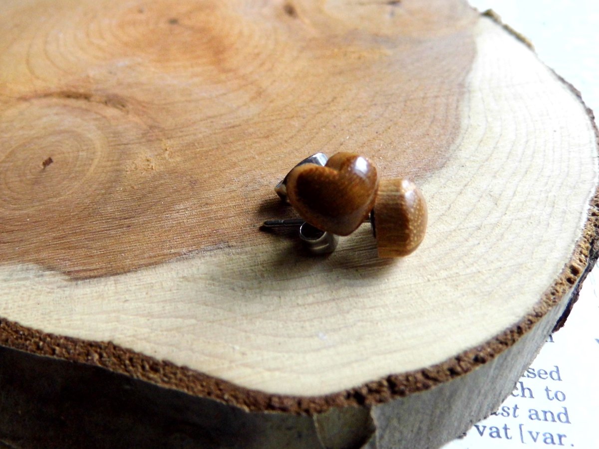 Small Light Wood Heart Stud Earrings