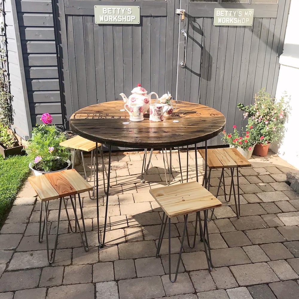 Handmade Cable Drum Dining Table & Stools