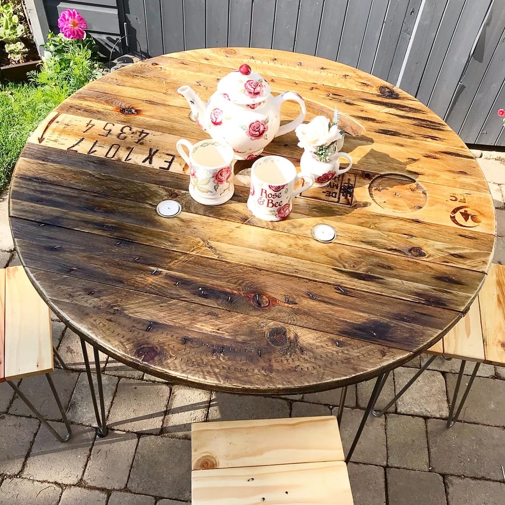 Handmade Cable Drum Dining Table & Stools