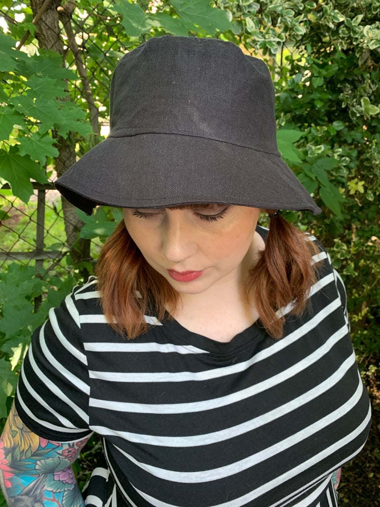 Image of Linen Bucket Hat, Small