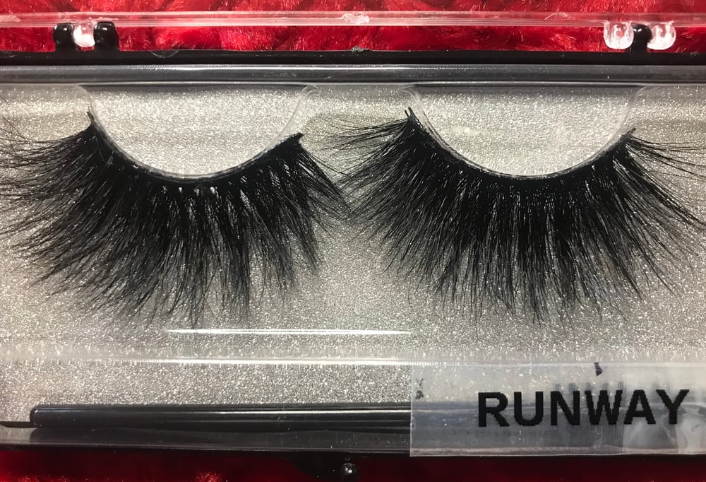 Image of “RUNWAY” LASH