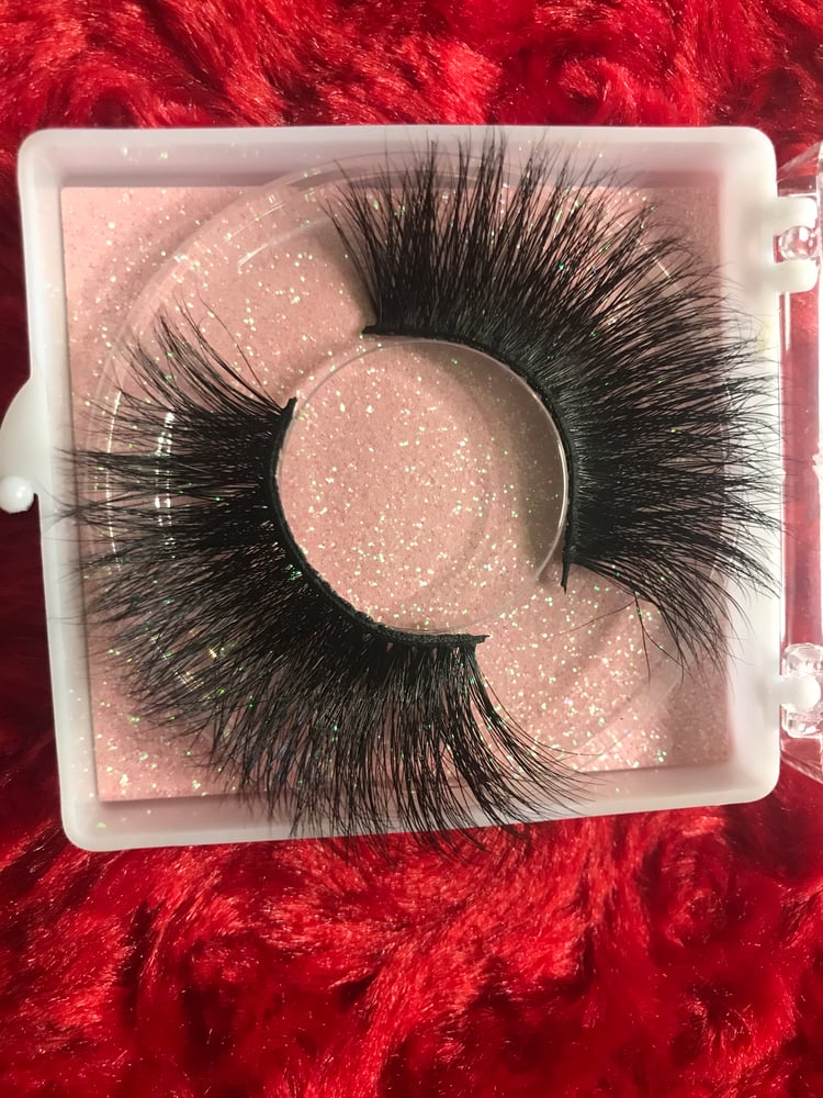 Image of “FUN GIRL” LASH 