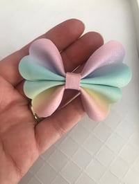 Rainbow pixie pinch 