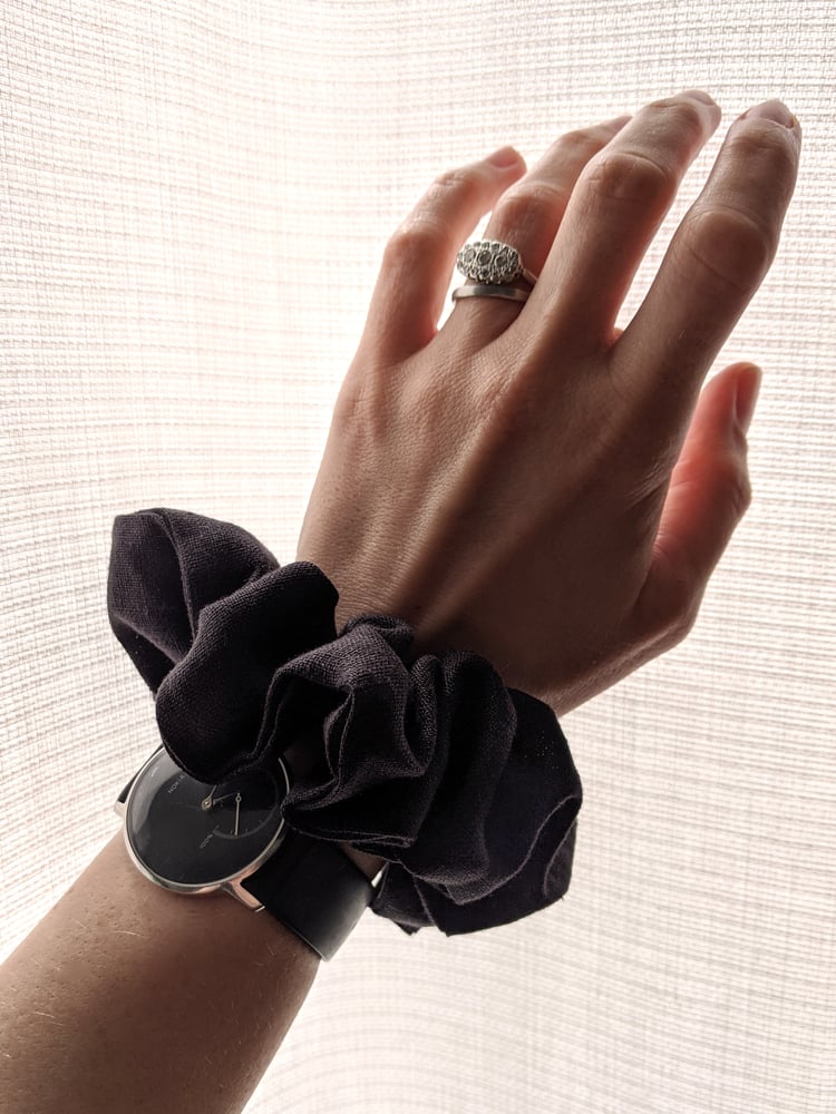 Image of Linen Scrunchie