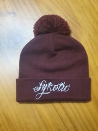 Pom Pom Beanie (Maroon)