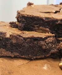 The brownie & blondie box (UK delivery) 