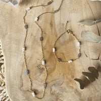 Image 1 of THEA - Bracelet et collier labradorite et nacre