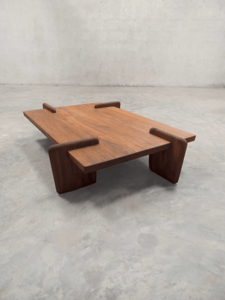 Image of X+L coffee table 01 in natural teak