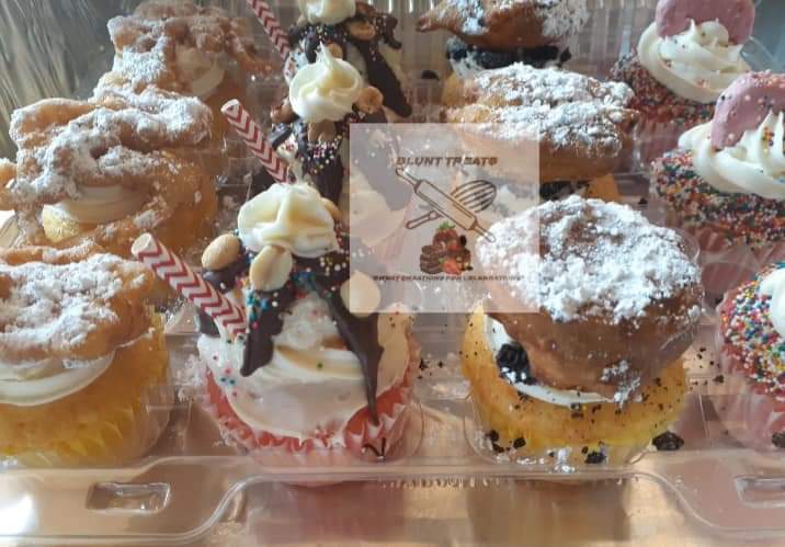 Image of Cupcakes & Cakes