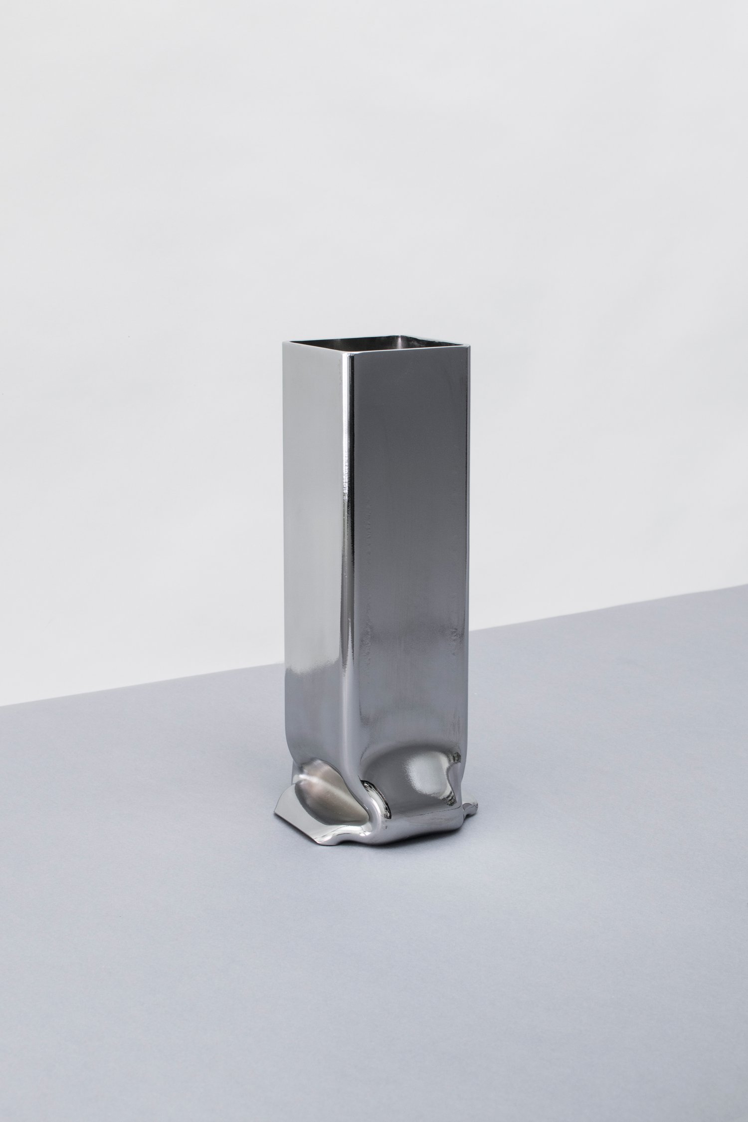 Image of Pressure Vase Square, Chrome, Tall 