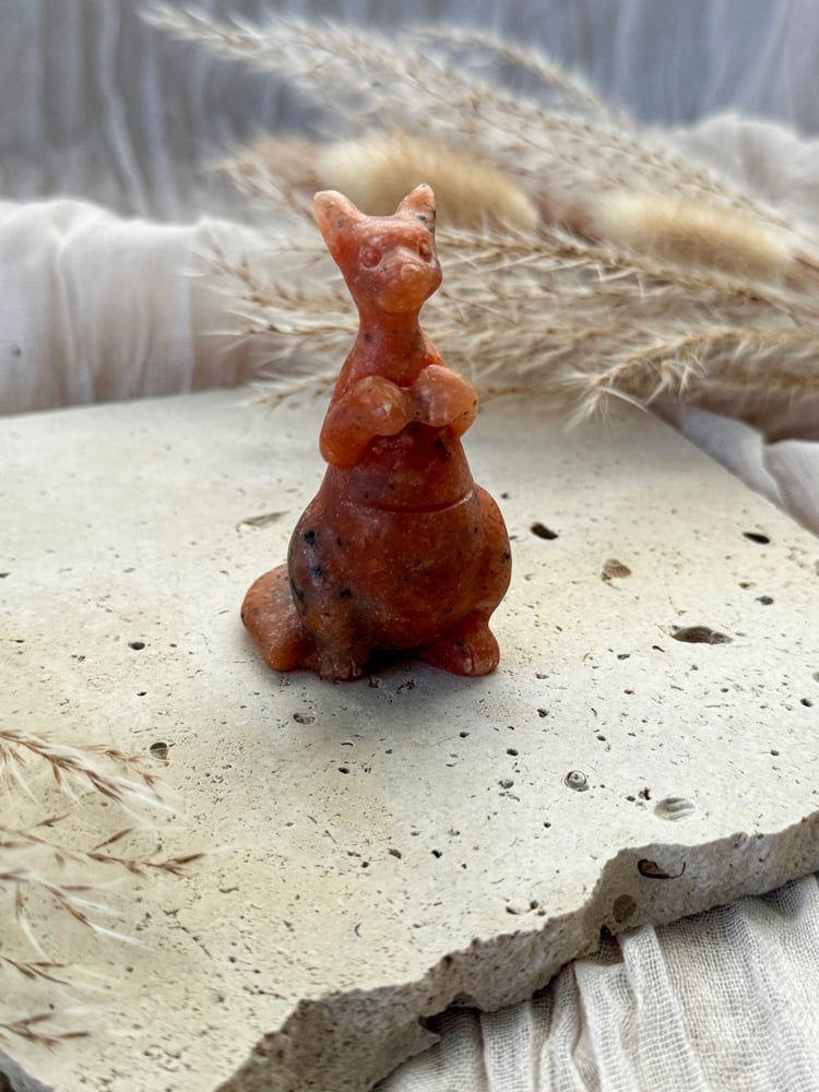 Image of Sunstone Kangaroo Carving 