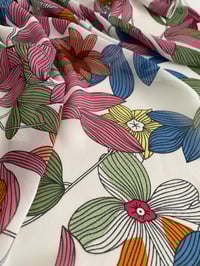 Image 6 of Elegant flowers 
