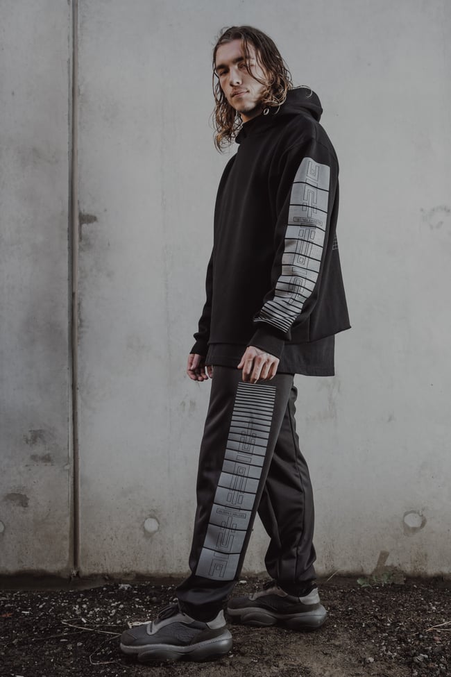 ТЕХНИЧЕСКАЯ ПОДДЕРЖКА CROPPED HOODIE DARK