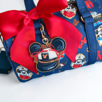 Image 3 of Cruise | deluxe charms