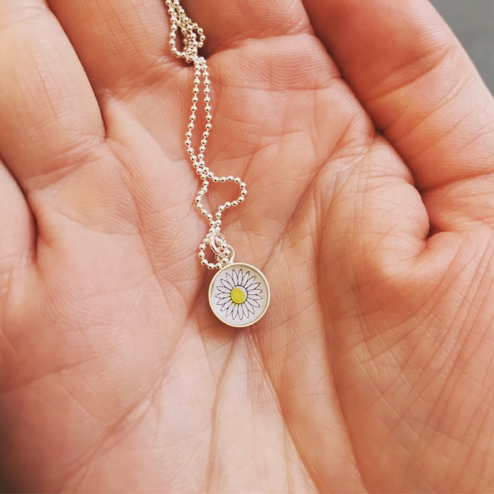 Image of Daisy Pendant