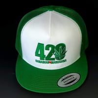 420 CANADIAN MARIJUANA GREEN TRUCKER HAT