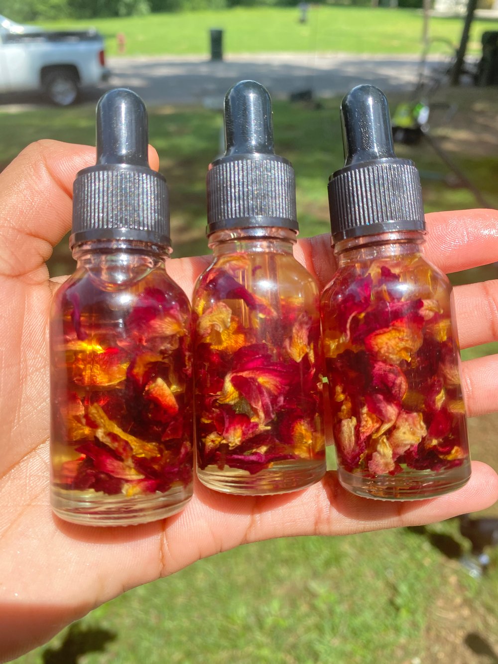 Image of Rose Body Oil 🌹(sample or traveling size ) 