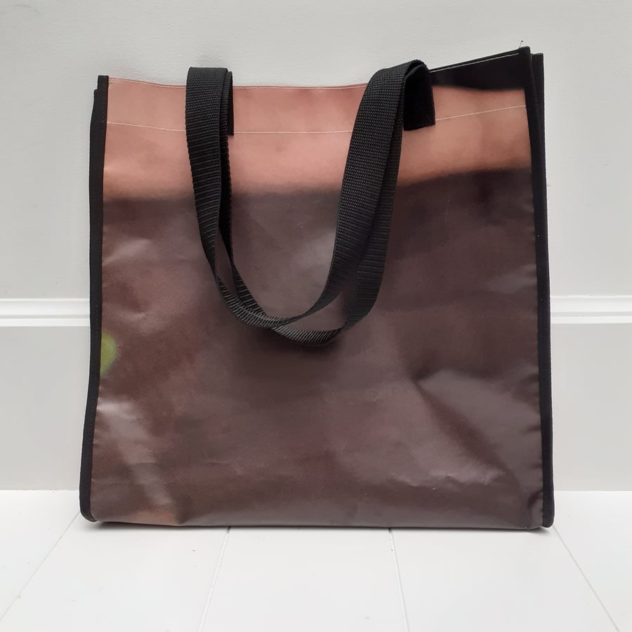 Image of Super Tote - Fade away