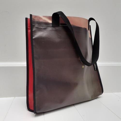 Image of Super Tote - Fade away