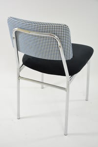 Image 2 of Chaises chrome noir & pieds de poule