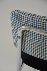 Image 4 of Chaises chrome noir & pieds de poule