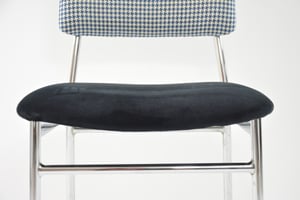 Image of Chaises chrome noir & pieds de poule