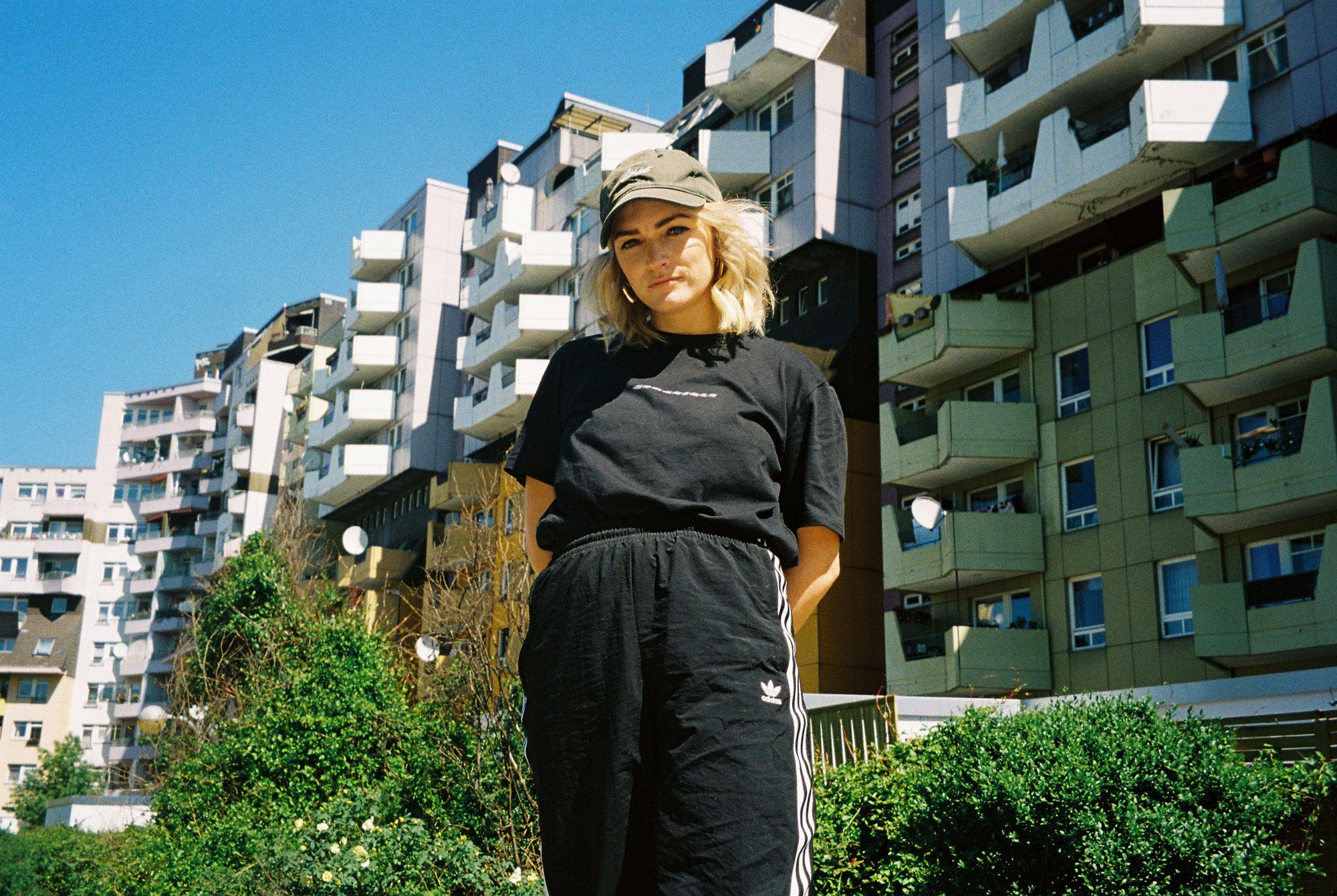 Image of HOMEGIRLS shirt black/holo