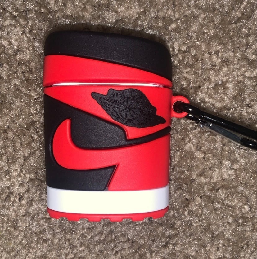 Image of JORDAN 1 AIRPOD CASE 