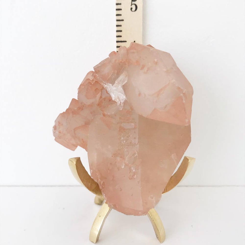 Image of Pink Quartz no.09 + Brass Claw Stand
