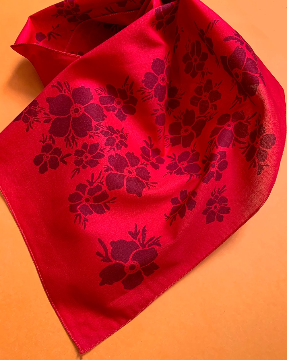 Anemone Floral Print Bandana in Red and Burgundy