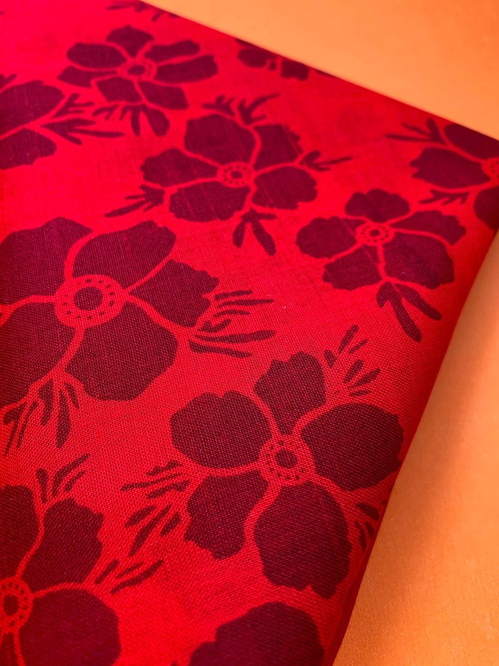 Anemone Floral Print Bandana in Red and Burgundy