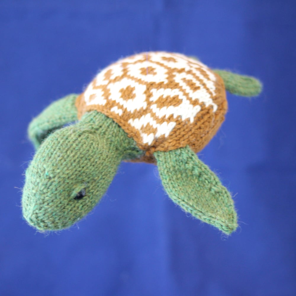 Sea Turtle Knitting Pattern / Yarnigans