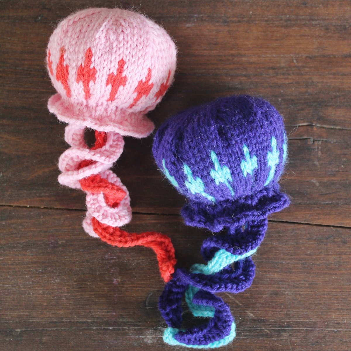 Jellyfish knitting pattern yarnigans