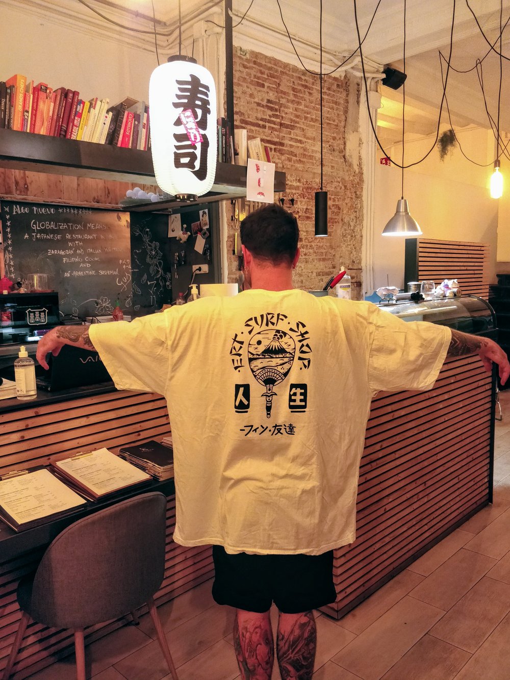 CAMISETA ERT ISSHŌ X TUCHO BERIAIN