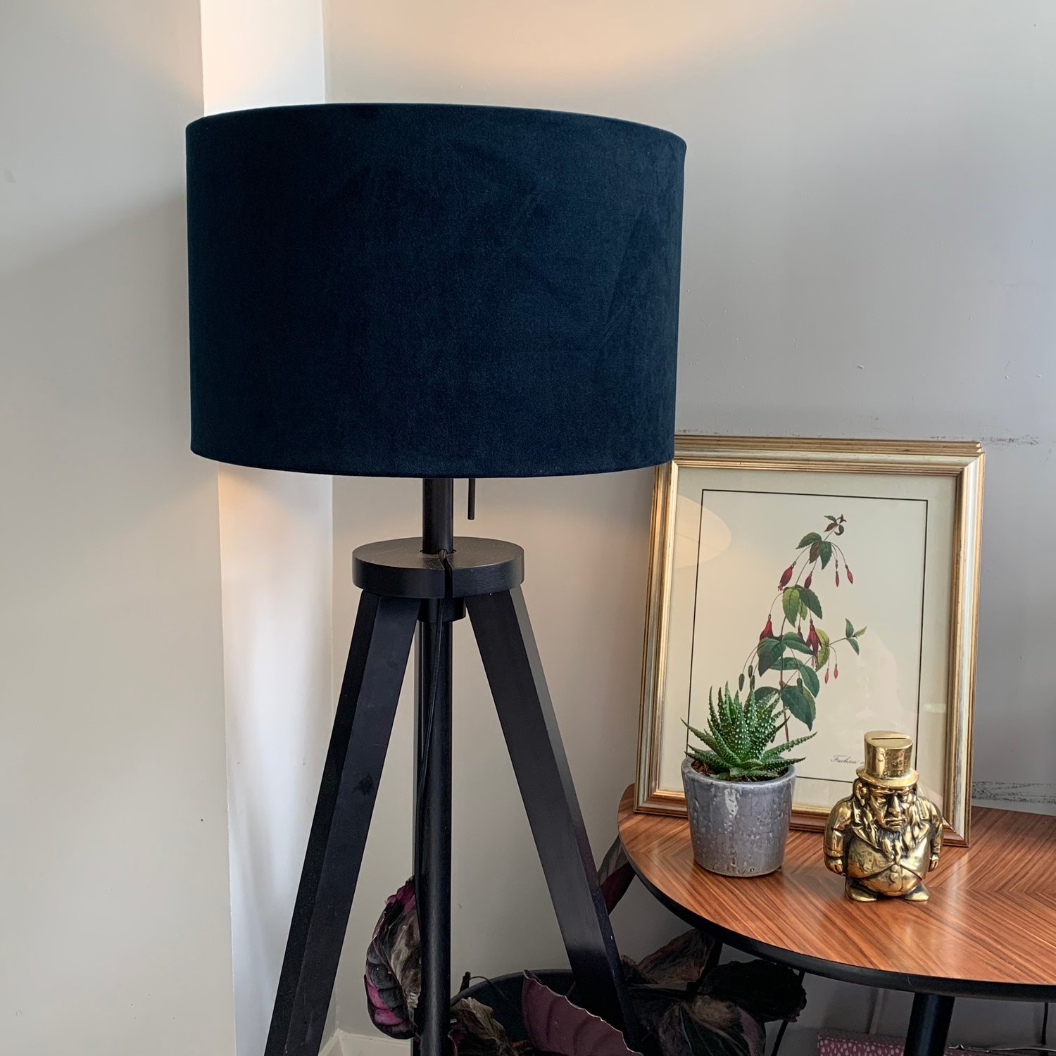 Image of Plush Velvet Navy Shade