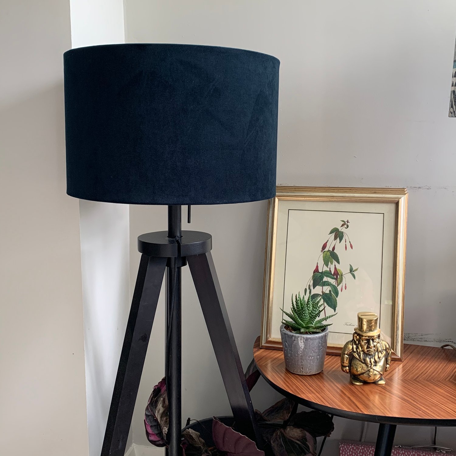 Image of Plush Velvet Navy Shade