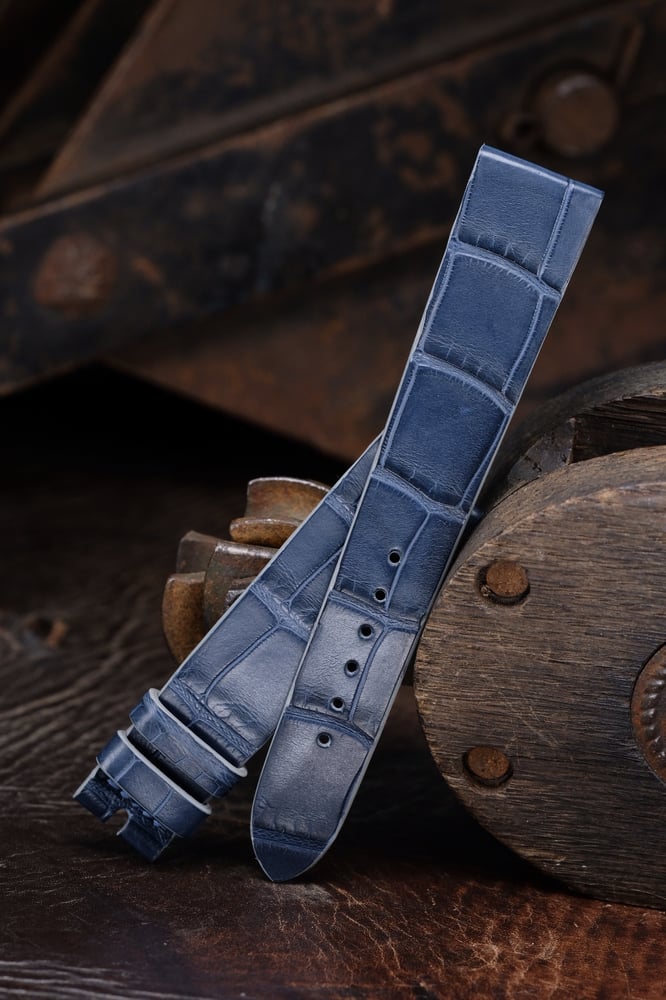 Image of STITCHLESS MATTE NAVY ALLIGATOR STRAP 20/16 